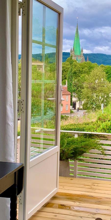 Private House-Terrace-Garden -Parking-Wifi-Smarttv Villa Trondheim Bagian luar foto
